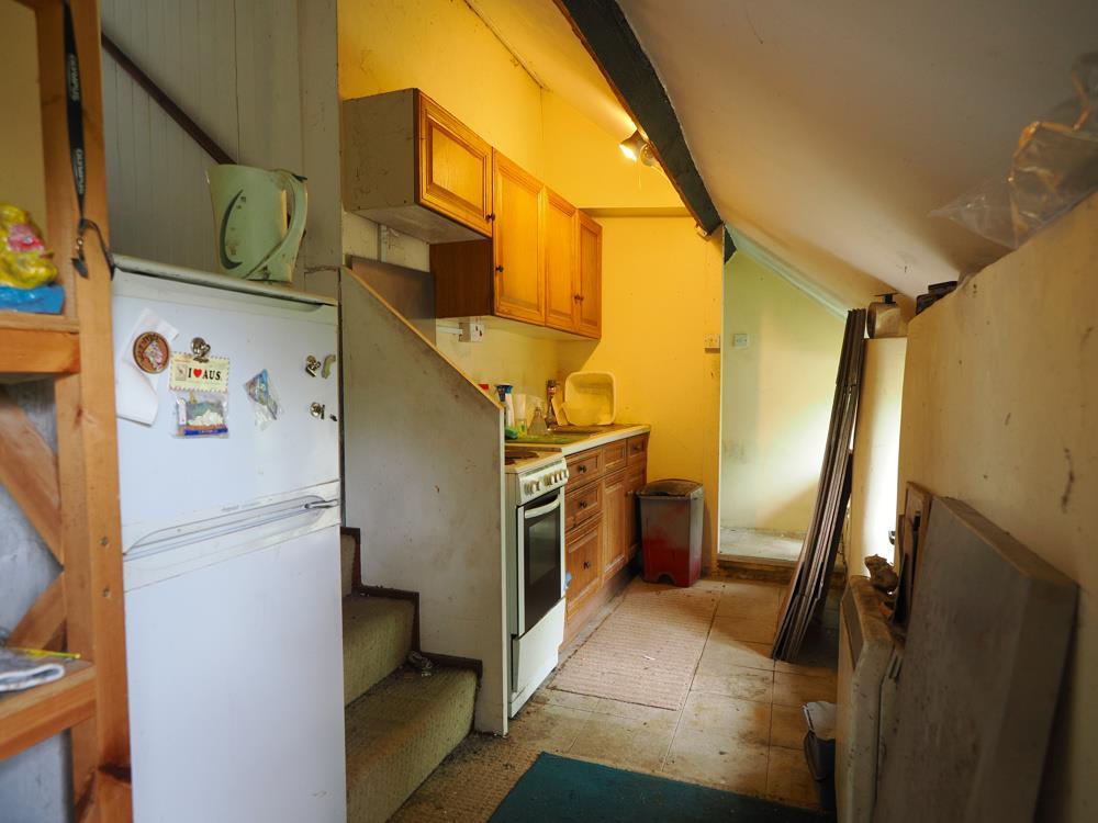Annexe Kitchen (Vendor Photo)