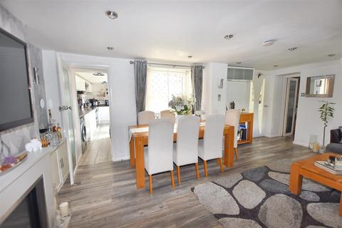 undefined, North Street, Redruth