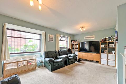 10 Furnace Close, Wombourne, Wolverhampton, WV5 0PB