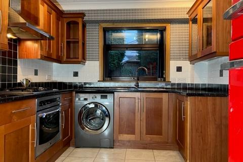 3 bedroom semi-detached house to rent, Newburgh Circle, Bridge of Don, Aberdeen, AB22