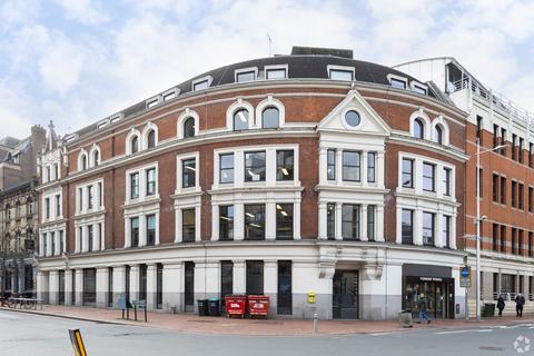 Office to rent, 37-43 Blagrave St Reading RG1 1PZ