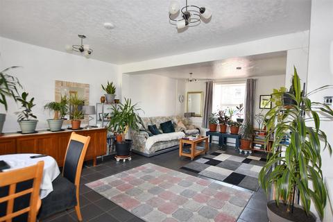 15 Condurrow Road, Beacon, Camborne, TR14 7SW