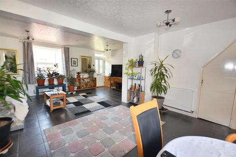 15 Condurrow Road, Beacon, Camborne, TR14 7SW