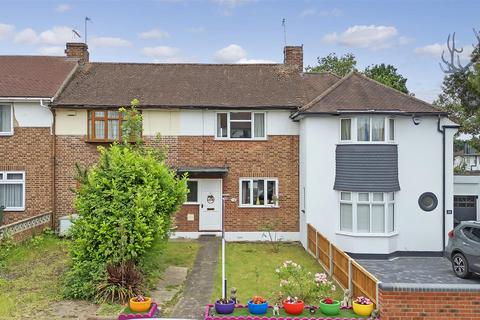 3 bedroom terraced house for sale, Epping Way, London E4
