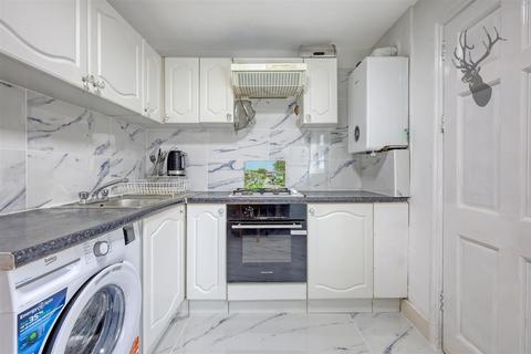 3 bedroom terraced house for sale, Epping Way, London E4