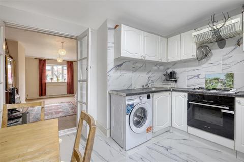 3 bedroom terraced house for sale, Epping Way, London E4