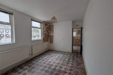 3 bedroom terraced house for sale, Maindy Crescent, Ton Pentre, Pentre, Rhondda Cynon Taff. CF41 7ES
