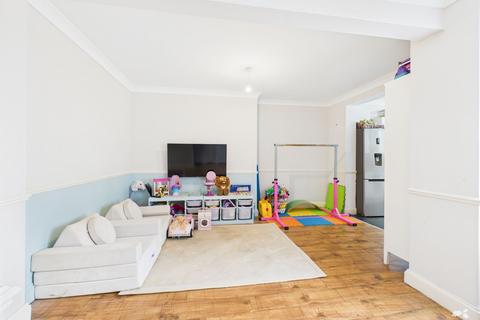 21 Cranham Road, Hornchurch, RM11 2AB