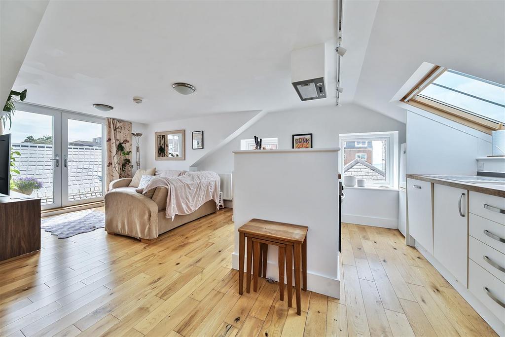 Kitchen/Living Room