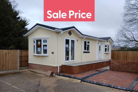 undefined, Cheltenham, Gloucestershire, GL51
