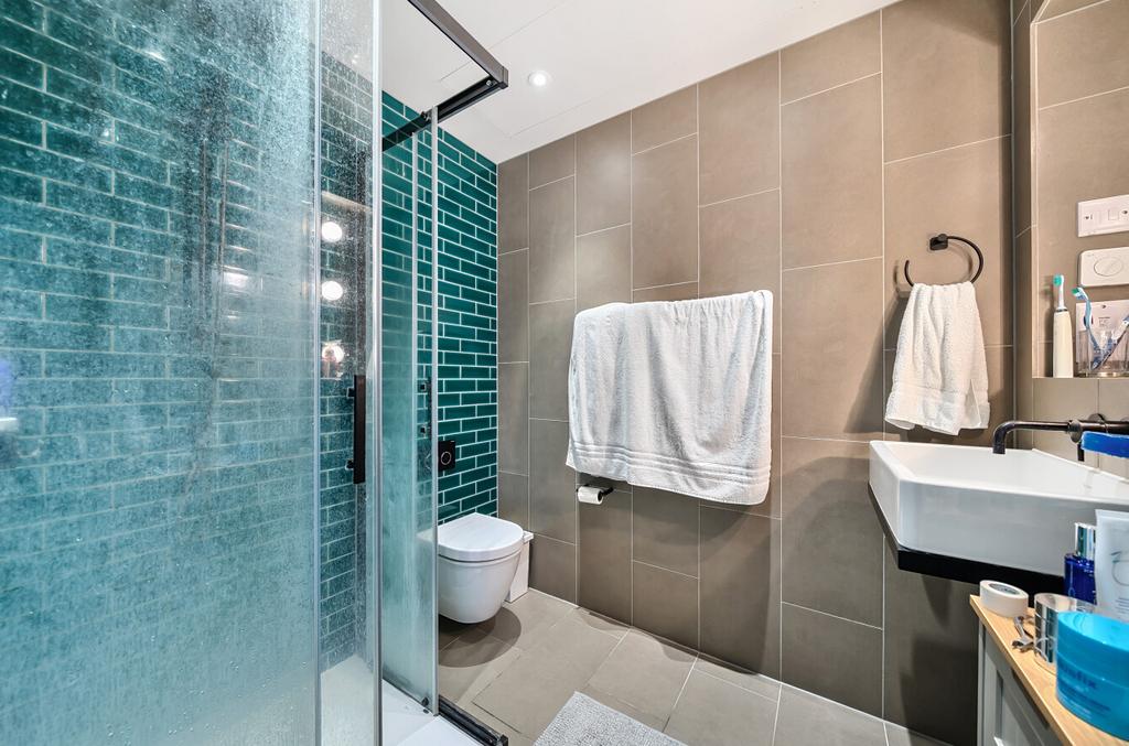 Ensuite.jpg