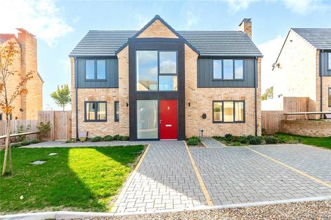 4 bedroom detached house for sale, Woodlands Grove, Stapleford Abbotts, Romford, Essex, RM4