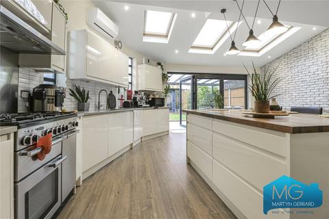 5 Willow Way, London, N3 2PL