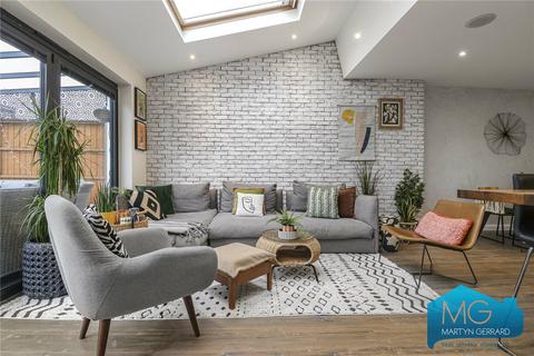 5 Willow Way, London, N3 2PL