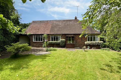 4 bedroom chalet for sale, Chiddingfold