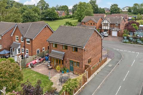 4 bedroom detached house for sale, Plas Ffynnon Way, SY11 2TZ.