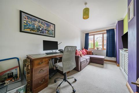 4 bedroom detached house for sale, Plas Ffynnon Way, SY11 2TZ.