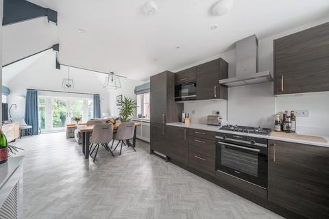 undefined, London Road, Guildford, GU1