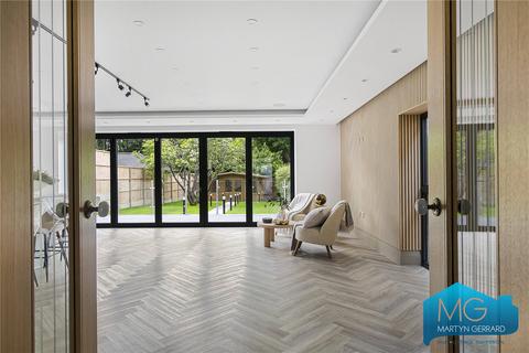 4 bedroom detached house for sale, Cavendish Road, Barnet, EN5