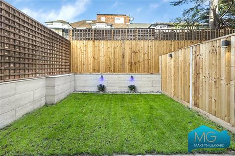 4 bedroom end of terrace house for sale, Chase Road, London, N14