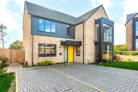 4 bedroom detached house for sale, Woodlands Grove, Stapleford Abbotts, Essex, RM4