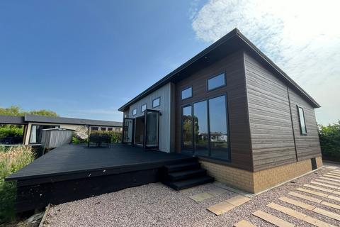 undefined, Crystal Lakes Leisure, Fenstanton PE28