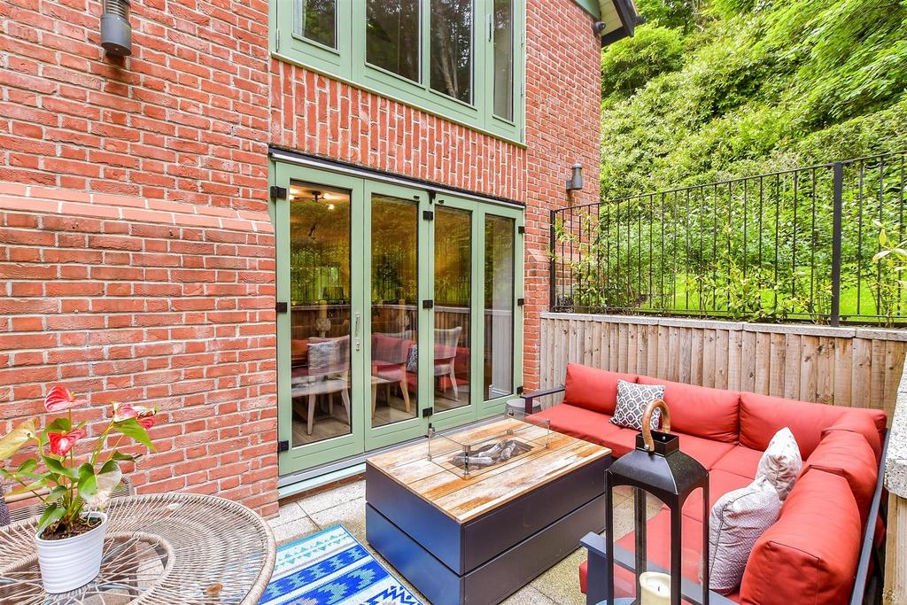 Patio / Decking
