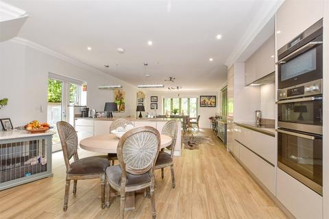 3 bedroom semi-detached house for sale, Station Approach, Mayfield TN20