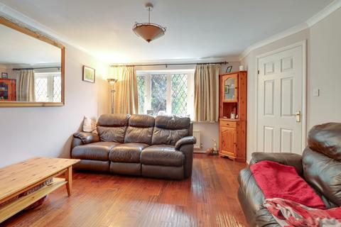 4 bedroom detached house for sale, Portland Close, Burnham SL2
