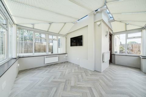 2 bedroom end of terrace house for sale, Rennie Terrace, Surrey RH1