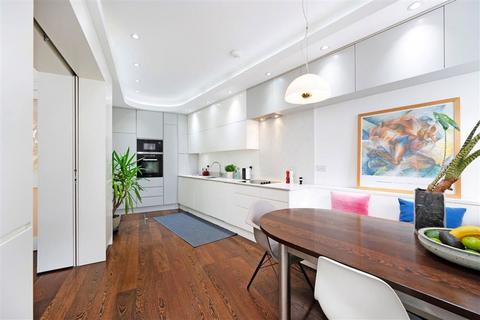3 bedroom flat for sale, Cromwell Crescent, London SW5