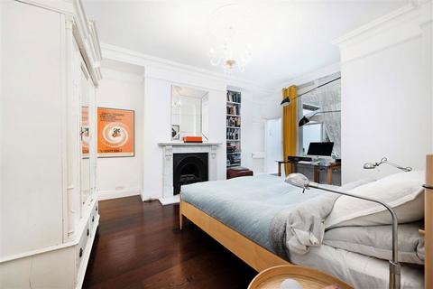 3 bedroom flat for sale, Cromwell Crescent, London SW5