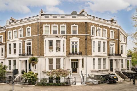 Cromwell Crescent, London SW5