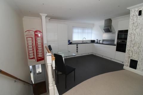 undefined, Mapleton Close, Bromley, BR2