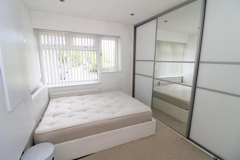 14a Mapleton Close, Bromley, BR2 9DU