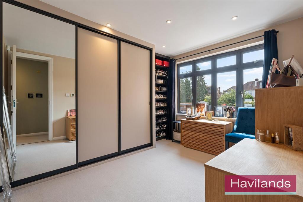 Winchmore Hill Road-4.jpg