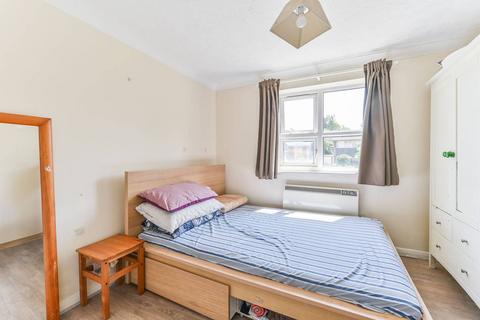 1 bedroom flat to rent, Keepers Court, South Croydon, CR2