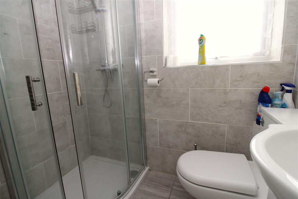 Shower room.JPG