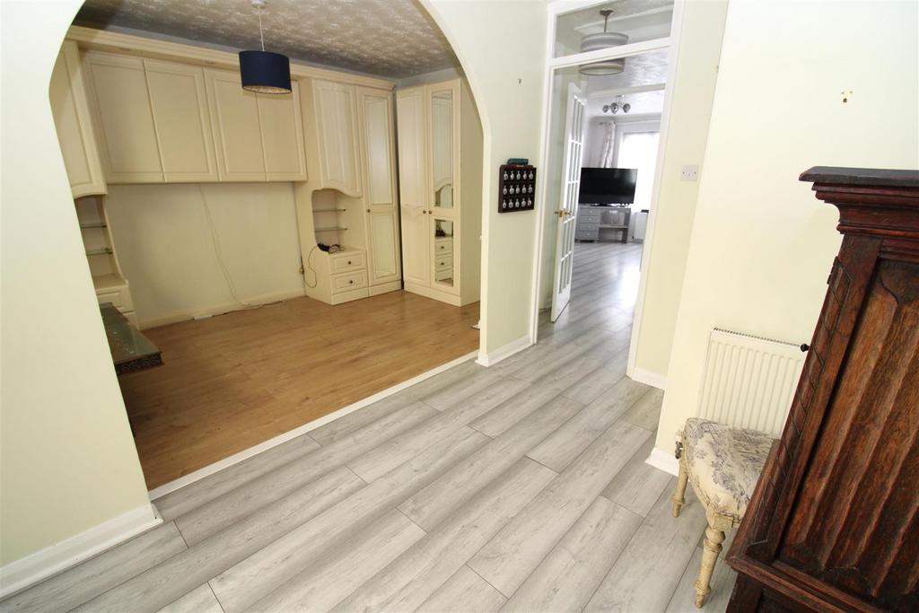 Bedroom-dressing room.JPG