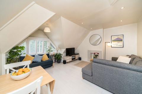 1 bedroom flat for sale, Palace Road, London SW2