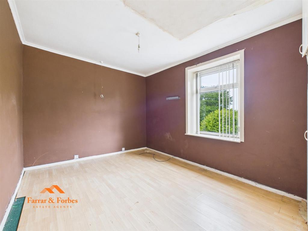 CAM03956 G0-PR0108-STILL008.jpg