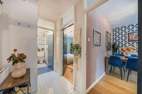 Flat 1, Weymouth Court, 55 - 57 Upper Tulse Hill, London, SW2 2SH