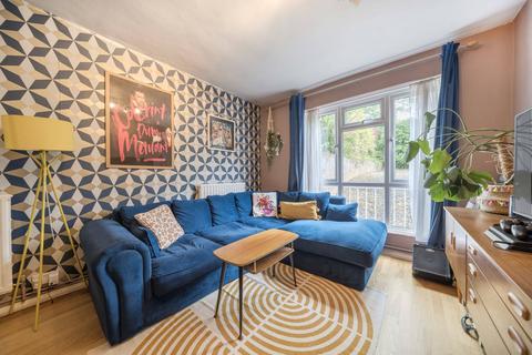 Flat 1, Weymouth Court, 55 - 57 Upper Tulse Hill, London, SW2 2SH