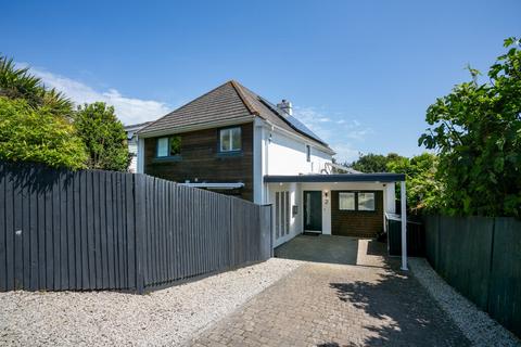 2 High Ridge, Hythe, CT21 5TE