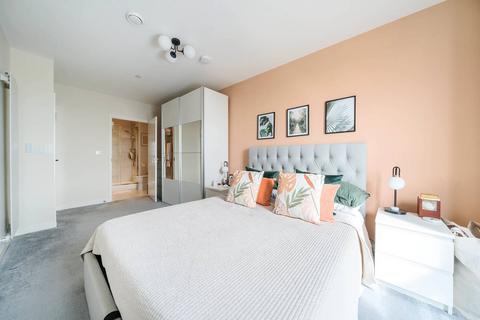 2 bedroom flat for sale, Lakeside Drive, Park Royal, London, NW10