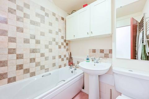 1 bedroom flat for sale, Cairo Road, Walthamstow, London, E17