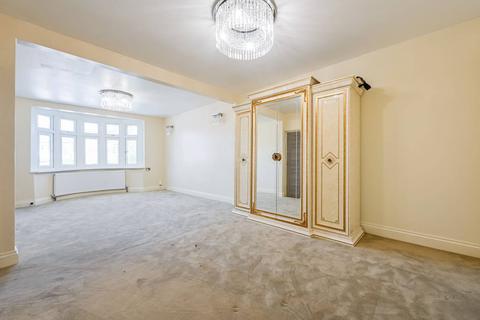 undefined, Lea Bridge Road, E17, Walthamstow, London, E17