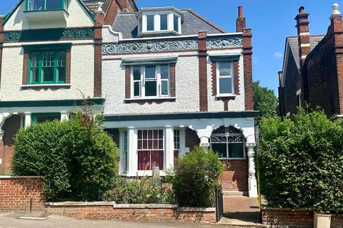 52a Vicars Hill, London, SE13 7JL