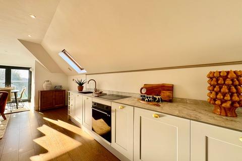 1 bedroom flat for sale, Brondesbury Park, Nova House, NW6