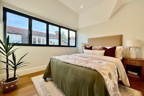 1 bedroom flat for sale, Brondesbury Park, Nova House, NW6